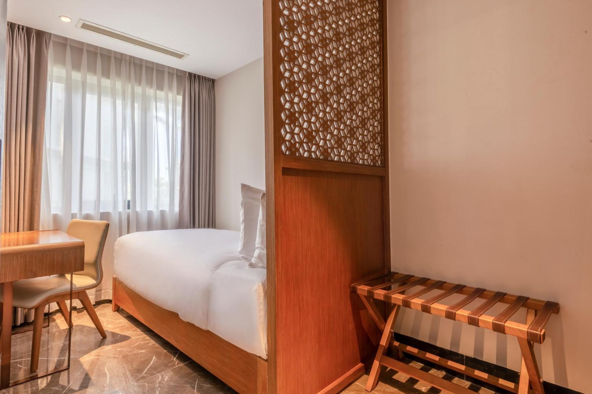 Koi Resort & Residence Danang Exterior photo