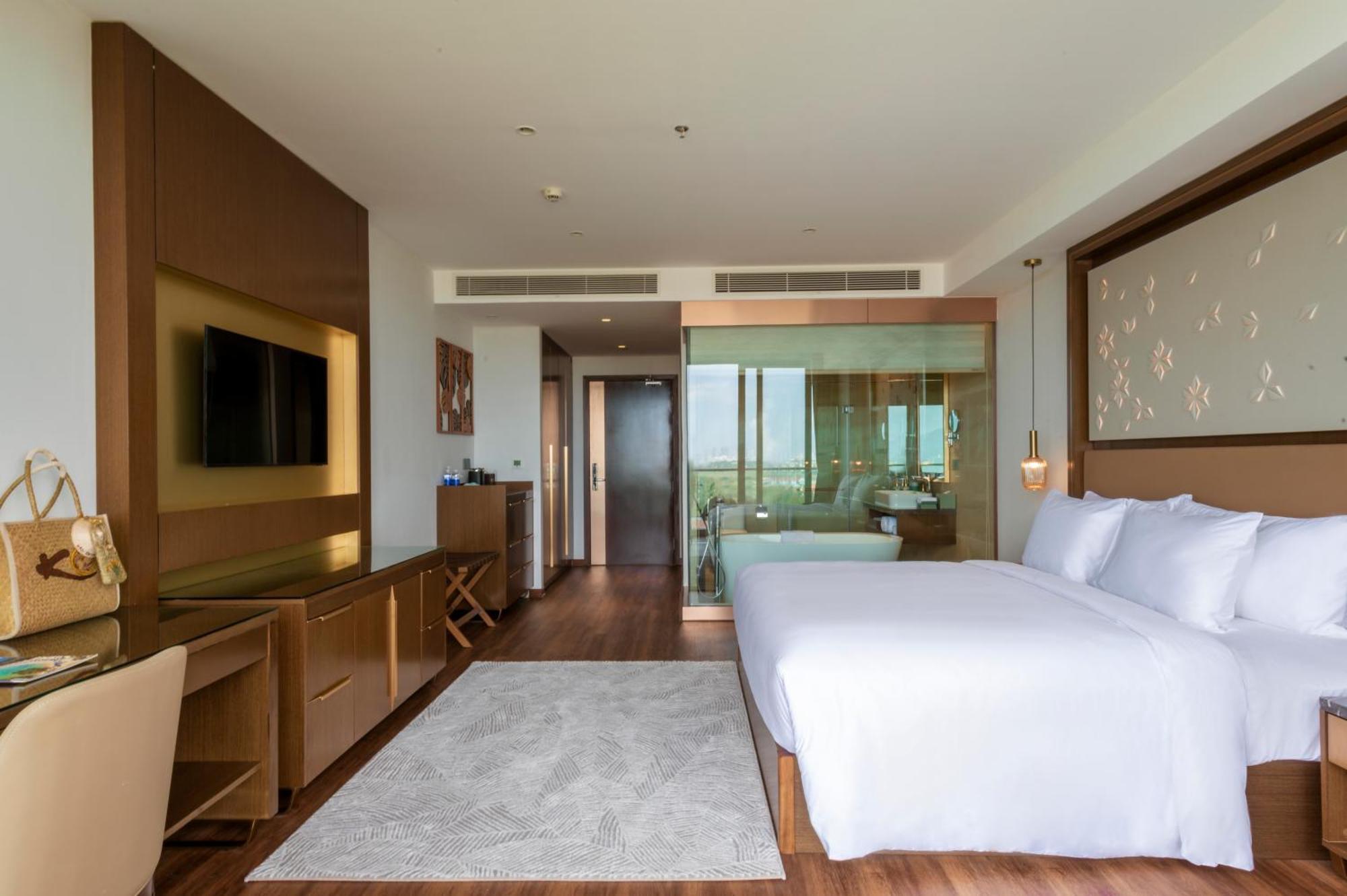 Koi Resort & Residence Danang Exterior photo